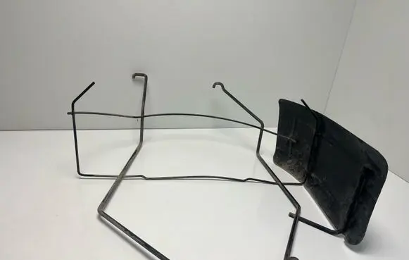 Holder (bracket)