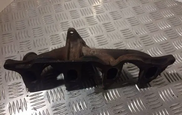 Volvo S40, V40 Exhaust manifold 110182