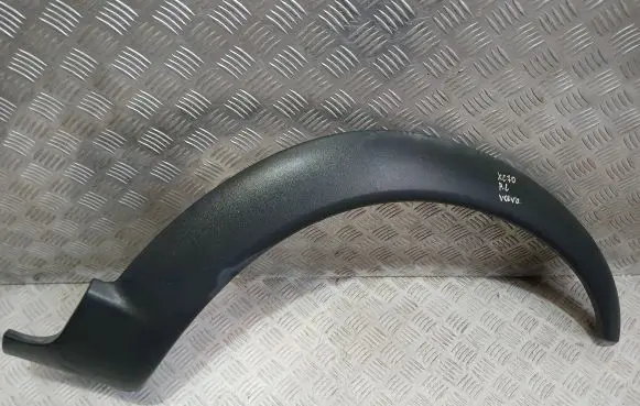 Volvo XC70 Front arch trim 09190878 8620130
