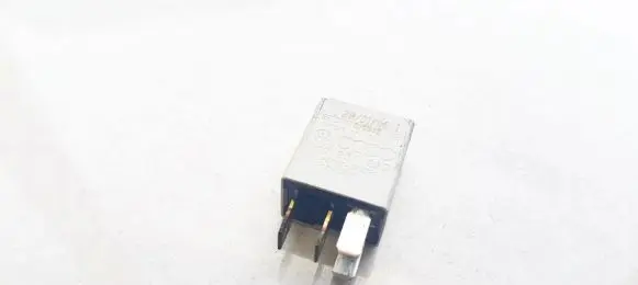 Volkswagen Caddy Other relay 1K0951253A