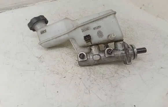 Hyundai ix35 Master brake cylinder