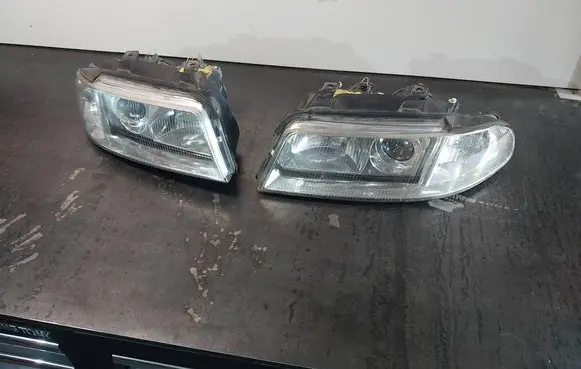 Audi A4 S4 B5 8D Headlight/headlamp 341-1107L 341-1107R