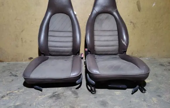 Porsche 944 Seat set 