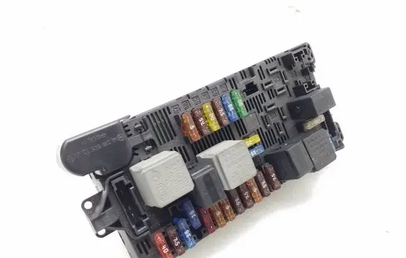 Mercedes-Benz E W211 Fuse module 2115454201