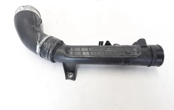 Volvo V40 Intercooler hose/pipe 31422153
