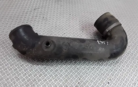 Mercedes-Benz Vito Viano W638 Intercooler hose/pipe A6385280782