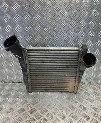 Audi Q7 4L Intercooler radiator 8ML376729