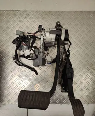 Volvo V60 Pedal assembly 31329058 6PV01083401 C95YE03