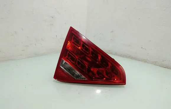 Audi A5 Sportback 8TA Tailgate rear/tail lights 8T0945093A