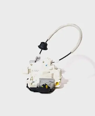 Audi A6 S6 C6 4F Front door lock 4F1837015