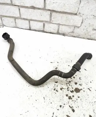 Peugeot 3008 II Coolant pipe/hose 
