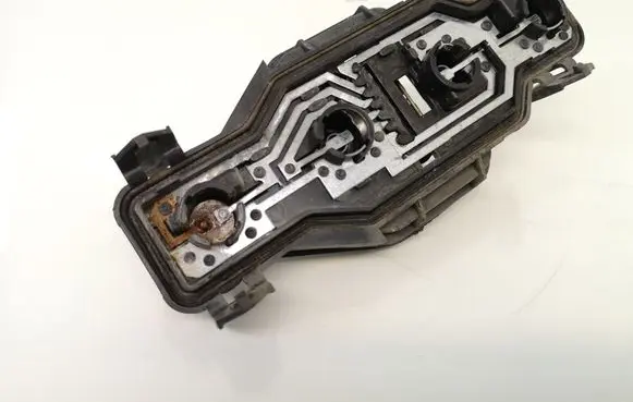 Tail light part