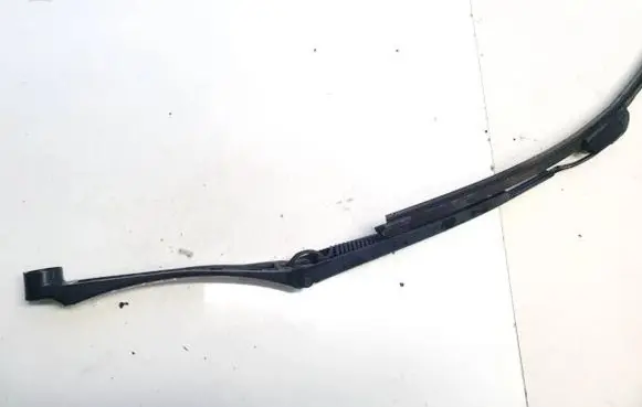 Toyota RAV 4 (XA30) Front wiper blade arm