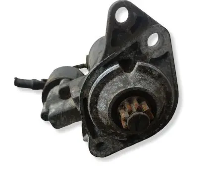 Volkswagen Golf IV Starter motor 1005821879