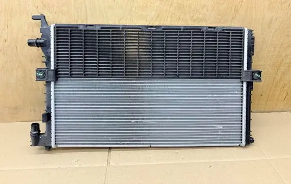 Renault Arkana Optional radiator 214105837R 063752 261124
