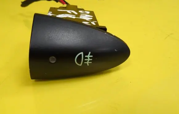 Fog light switch