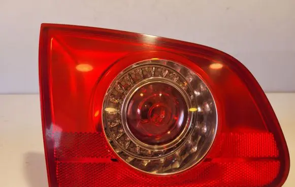 Volkswagen PASSAT B6 Tailgate rear/tail lights 3C9945093