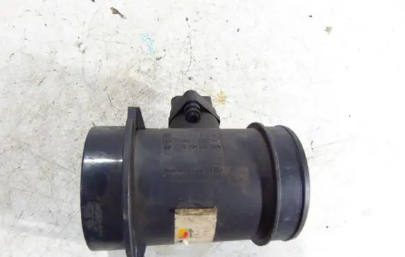Audi A4 S4 B5 8D Mass air flow meter 0281002429