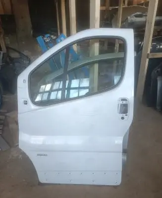 Opel Vivaro Front door