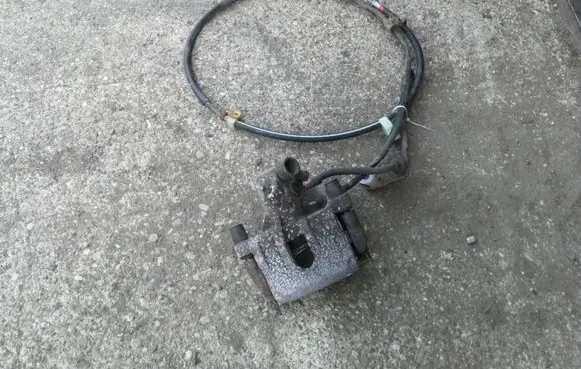 Mazda 3 II Rear brake caliper