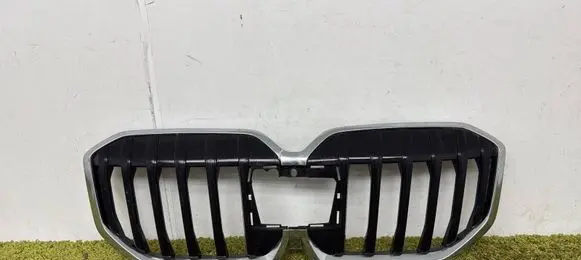 BMW 2 Active Tourer U06 Front grill 9879383 8737189