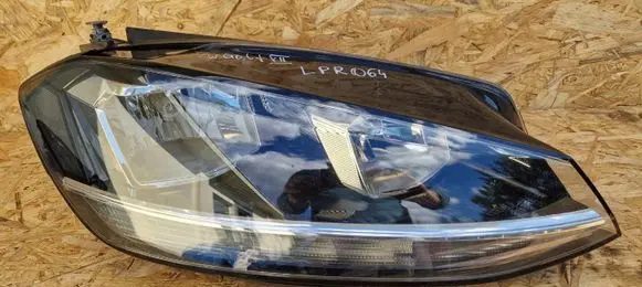 Volkswagen Golf VII Headlight/headlamp LPR064