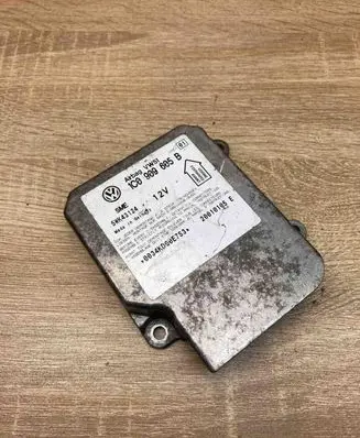 Volkswagen PASSAT B5.5 Airbag control unit/module 1C0909605B 5WK43124