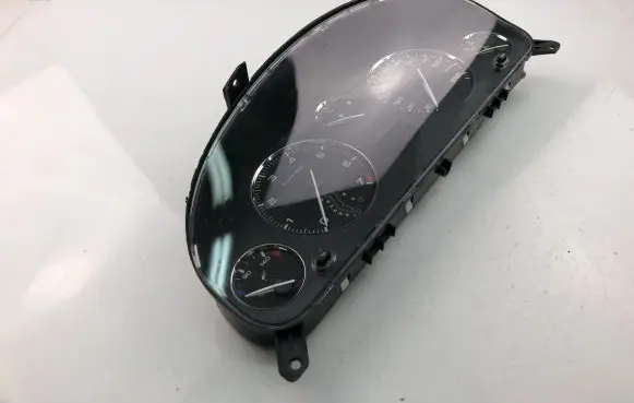 Peugeot 406 Speedometer (instrument cluster) 9648215380