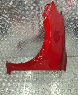 Suzuki Swift III Fender S25165085