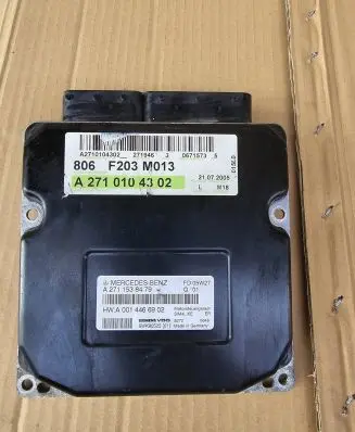Mercedes-Benz C W203 Engine control unit/module A2710104302