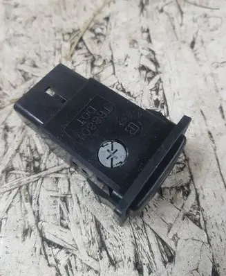 Toyota Avensis T250 Other switches/knobs/shifts TR8801DOT