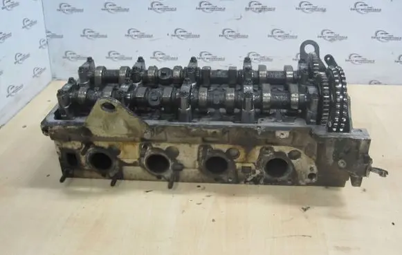 Mercedes-Benz Vito Viano W639 Engine head A6110105020
