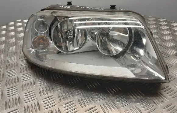 Volkswagen Sharan Headlight/headlamp 0301182602
