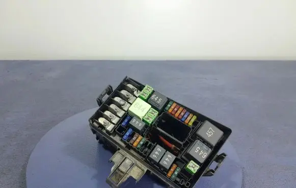 Volkswagen PASSAT B8 Fuse box set 5Q0907361B