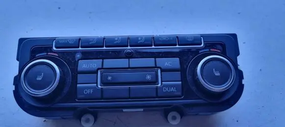 Volkswagen Golf Plus Climate control unit 5K0907044EA