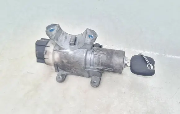 Volvo S70 V70 V70 XC Ignition lock 9157056