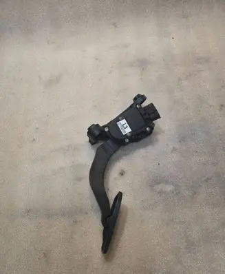 KIA Sportage Accelerator throttle pedal 061113C