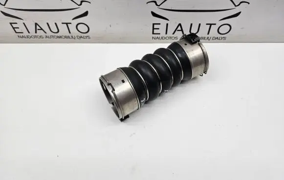 BMW 5 F10 F11 Intercooler hose/pipe 8513451