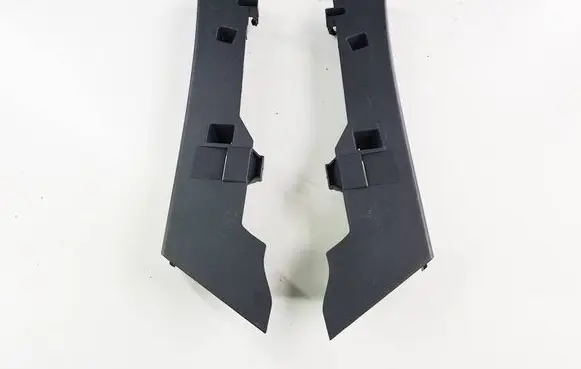 Foot area side trim