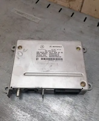 Mercedes-Benz E W211 Airbag control unit/module 2118209285