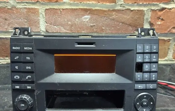 Mercedes-Benz Sprinter W906 Radio/CD/DVD/GPS head unit A9069006102 A9069013801 A9069025801