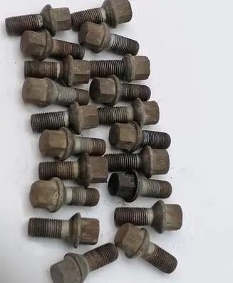Mercedes-Benz E W211 Nuts/bolts M14