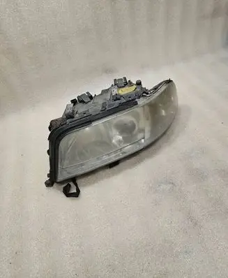 Audi A8 S8 D2 4D Headlight/headlamp 4d0941003