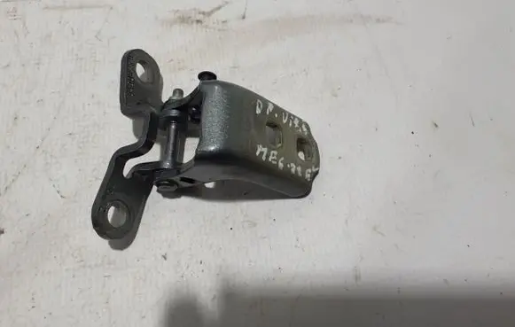 Renault Megane E-Tech Front door upper hinge 804005861R