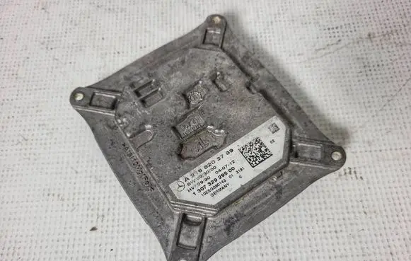 Mercedes-Benz CL C216 Headlight ballast module Xenon A2168203789 130732929500 10EEG090143