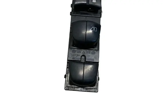 Nissan Qashqai Electric window control switch 13Y20SD