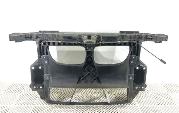 BMW 1 E81 E87 Front bodywork piece 