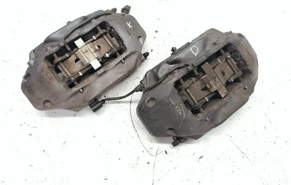 Front brake caliper