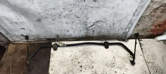 Opel Corsa F Front anti-roll bar/sway bar 9836590980