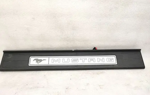Ford Mustang VI Front sill trim cover FR3J6313222AW